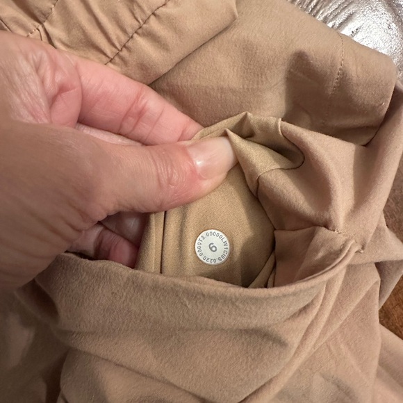 Lululemon Beige Shift in Time Cross Back Jumpsuit Sz 6 - Picture 7 of 16